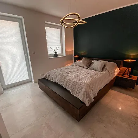 Nadjeziorna Lux 2 *